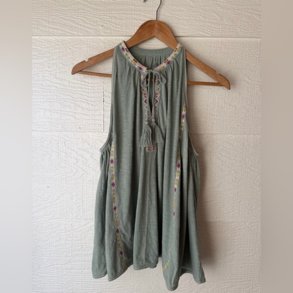 Good Hart Embroidered Tassel Tank Small Boho Sleeveless Top